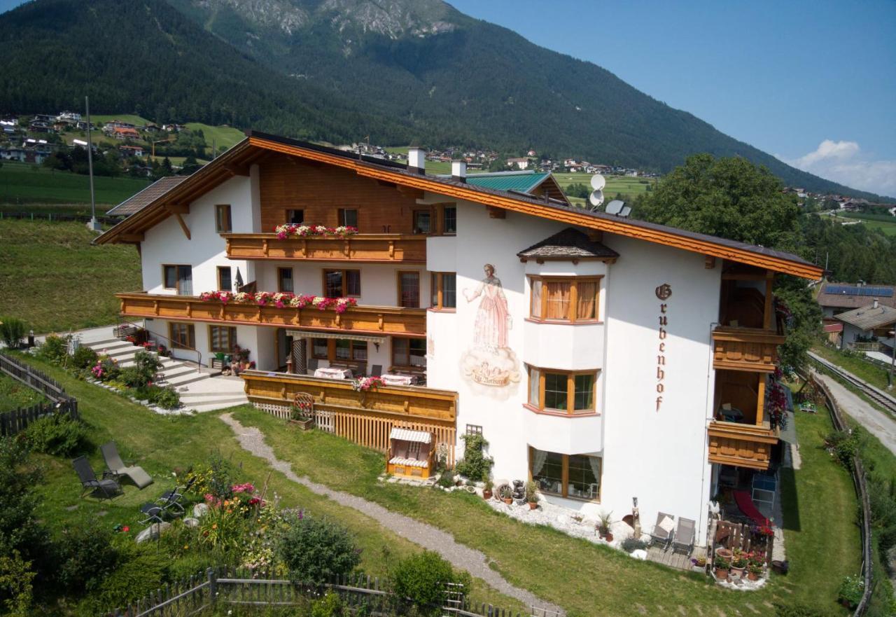 Pension Grubenhof Fulpmes Exterior photo