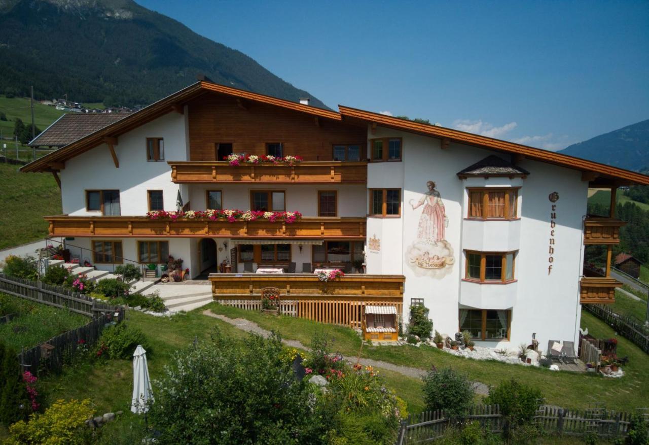 Pension Grubenhof Fulpmes Exterior photo