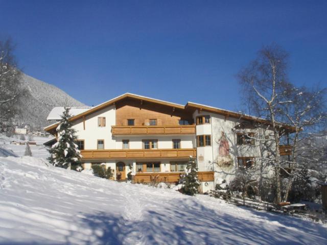 Pension Grubenhof Fulpmes Exterior photo