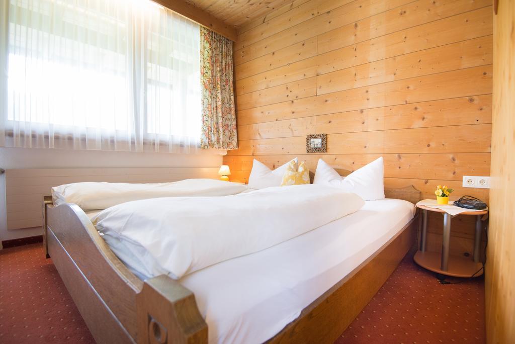 Pension Grubenhof Fulpmes Room photo